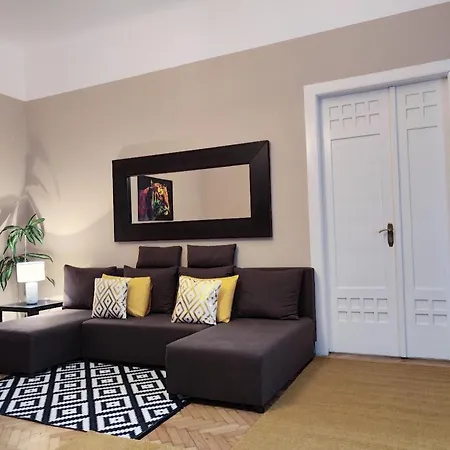 Dolce Vita Royal Apartment